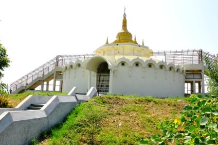 Dhamma Sarovara Khandesh Vipassana Centre Image