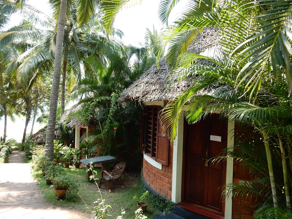 Manaltheeram Ayurveda Beach Village 