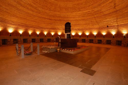 Dhyanalinga Meditation And Yoga Center Coimbatore