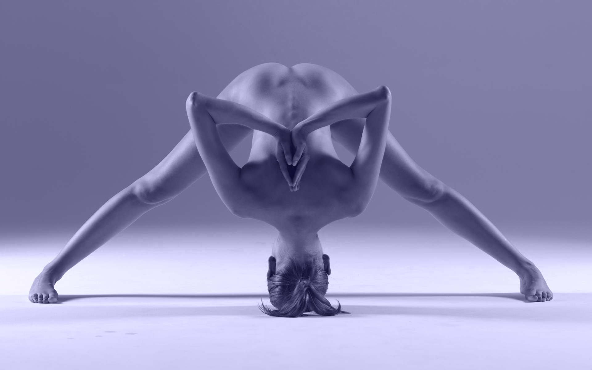 Naked Yoga 