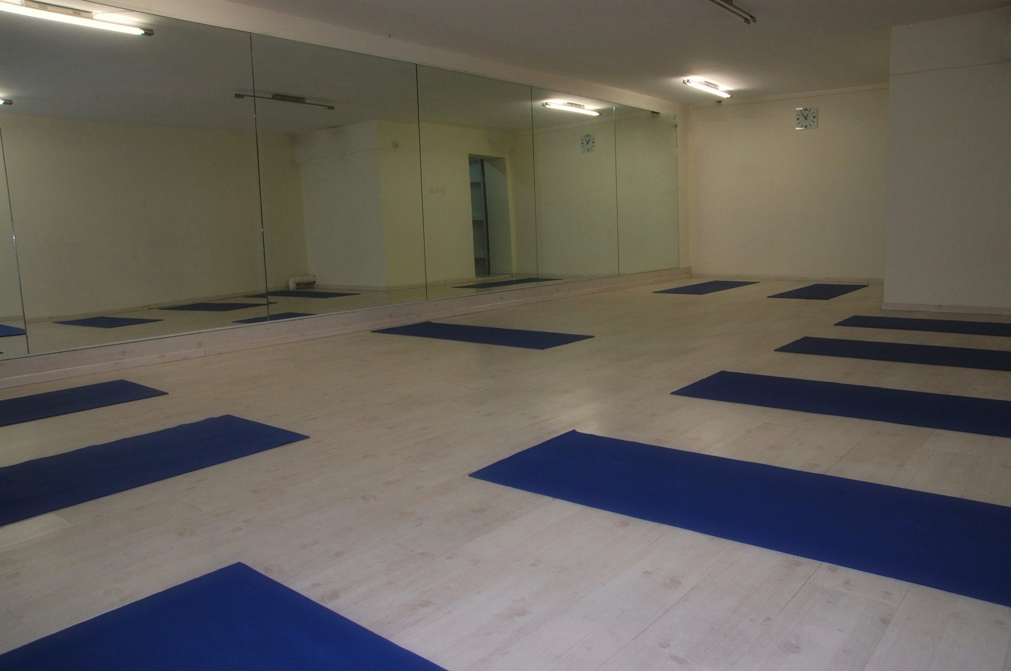 Simple Yoga And Meditation Center Israel