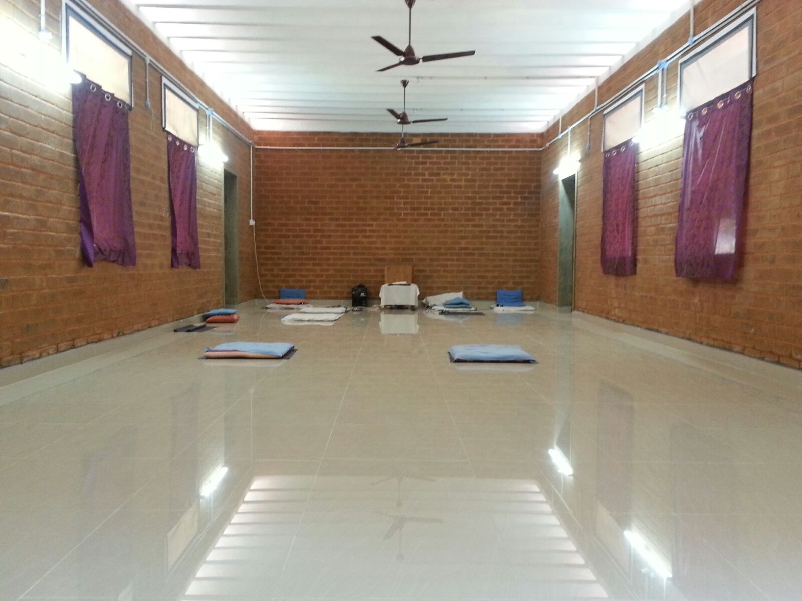 dhamma-arunachala-vipassana-meditation-centre-in-thiruvannamalai-tamil