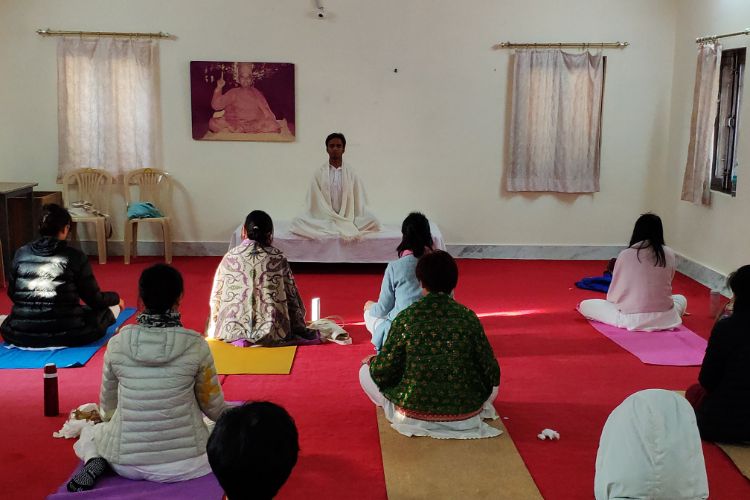 Atma Jyoti Yoga school India