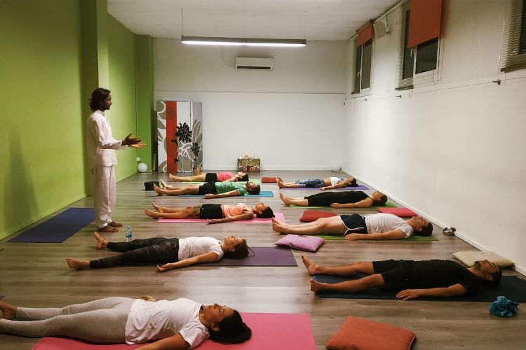 Atma Jyoti Yoga school