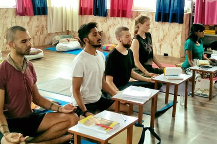 Siddhant School Of Yoga