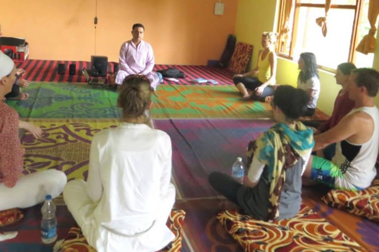 Dev OM Meditation and Happiness Commune - Teacher Training School India