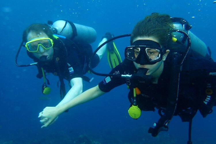 Amed White Sand Divers Bali