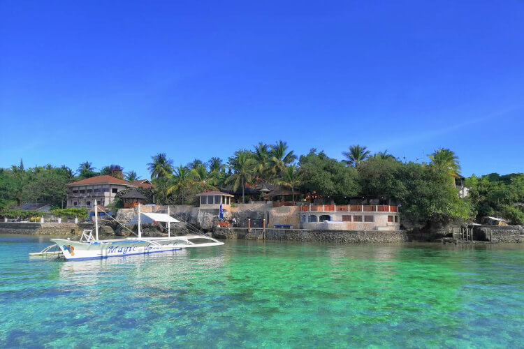 Magic Island Dive Resort Cebu