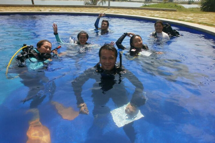 Quiver Dive Team - Perhentian Island Besut