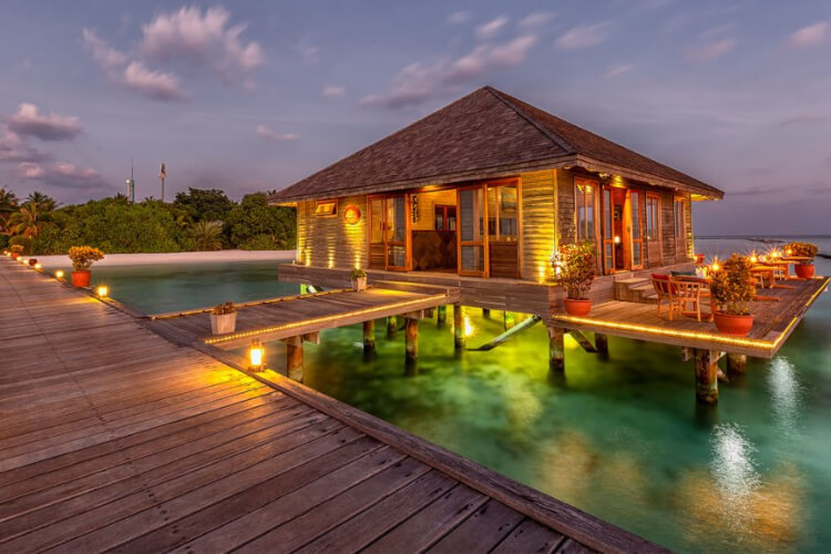 Komandoo Maldives Island Resort 
