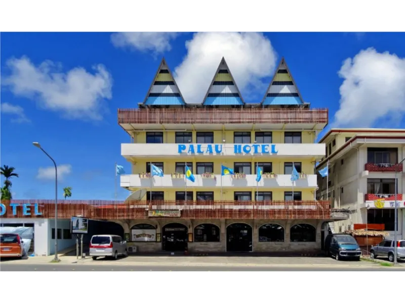 Palau Hotel Image
