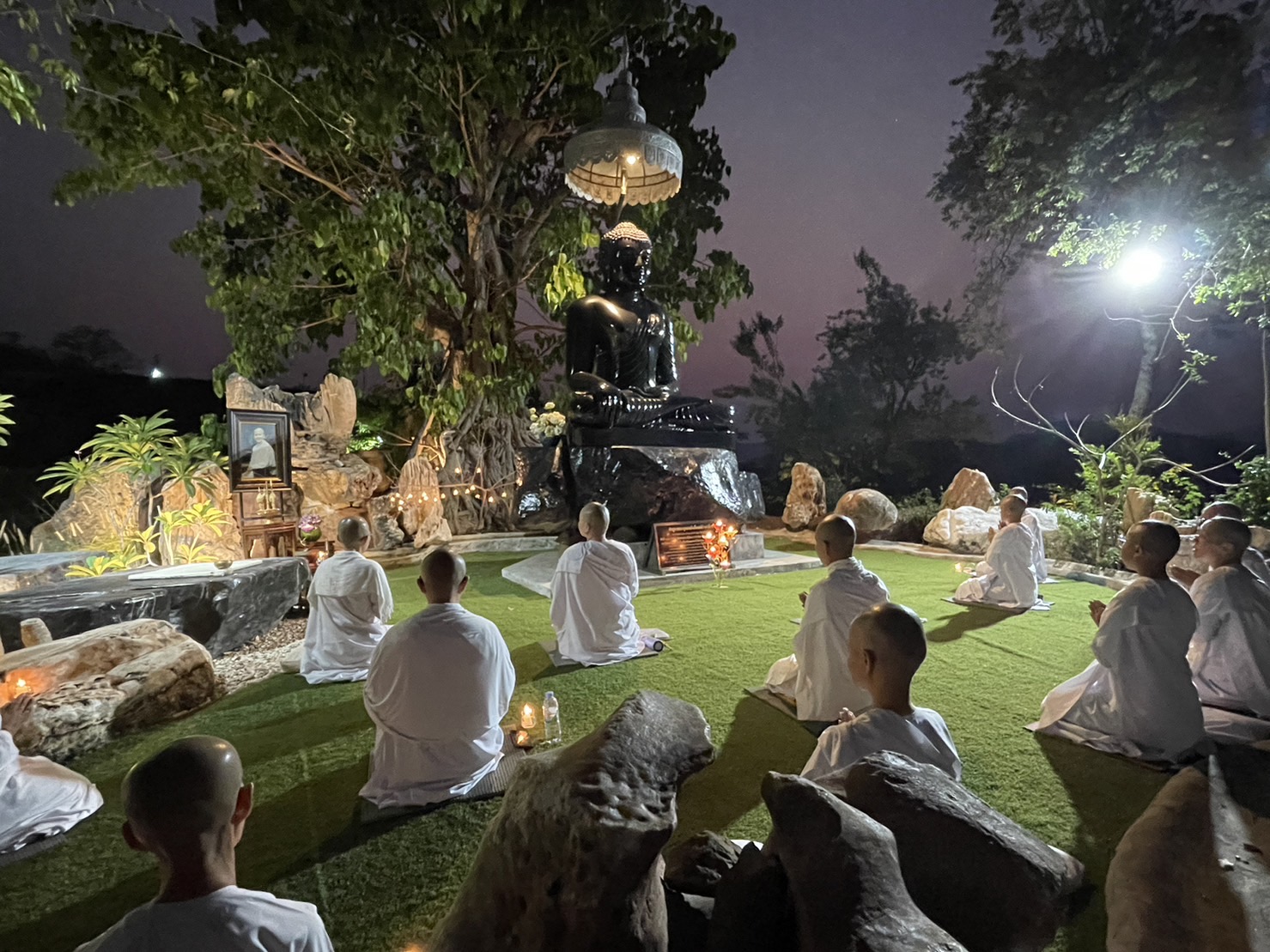Sathira Dhammasathan Meditation Center Bangkok