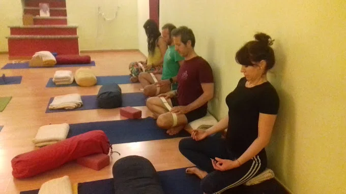 Association Study Center Yoga Vidya Naples