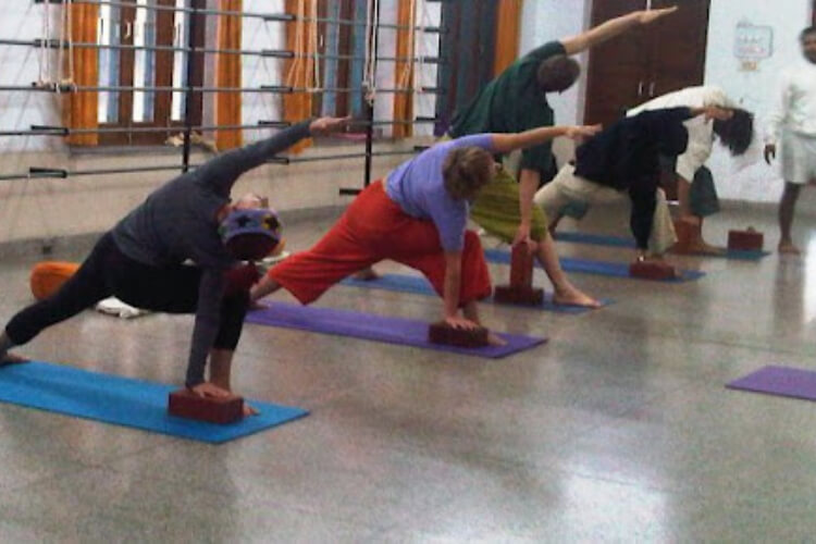 YogaYug International School Rishikesh - BalanceGurus