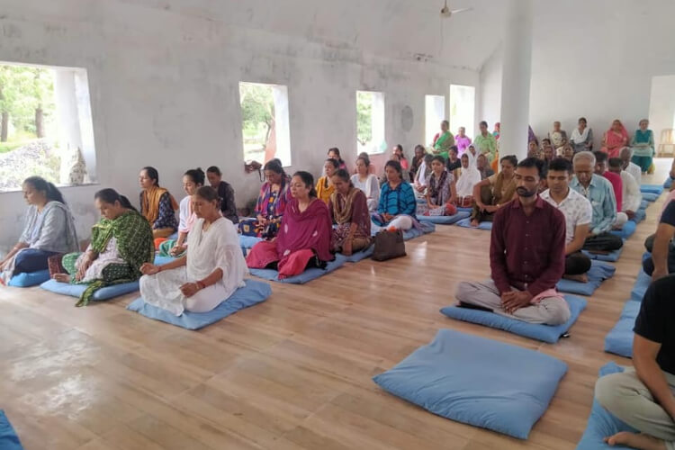 Dhamma Sindhu Vipassana Meditation Centre in Kutch, Gujarat - Balancegurus