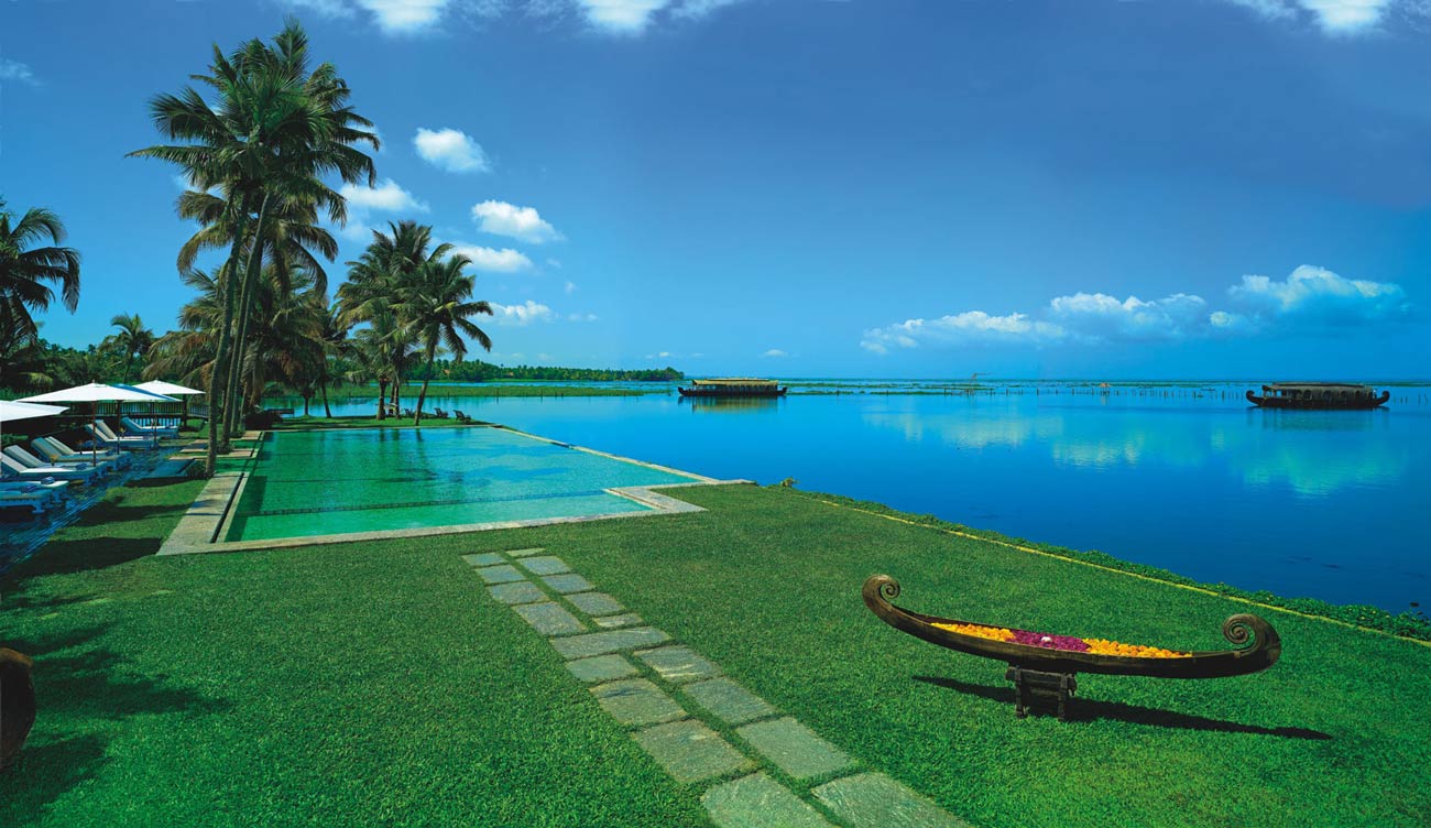 kumarakom lake ayurvedic luxury resort kerala 31516270345.jpg