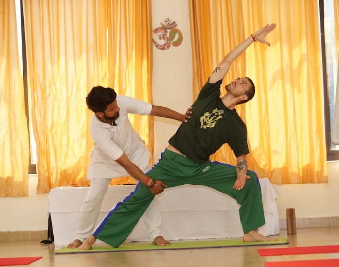 jeevmoksha yoga gurukul india (6)1559887761.jpg