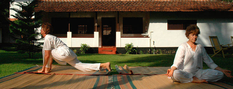 5-days-4-nights-ayurveda-yoga-rejuvenation-at-harivihar-ayurvedic-heritage-kerala-india231516022060.jpg