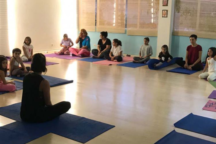 95 hrs kids yoga teacher training in goa, india (6)1571297632.jpg