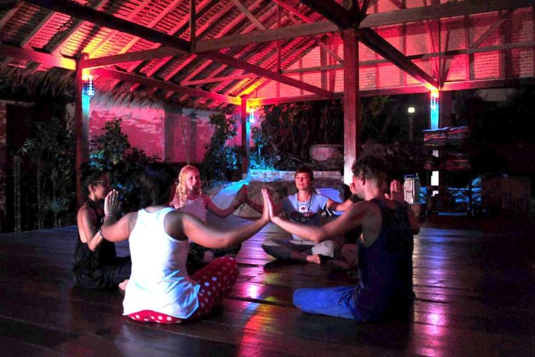 50 hrs aerial yoga teacher training ko phangan, thailand (12)1572003610.jpg