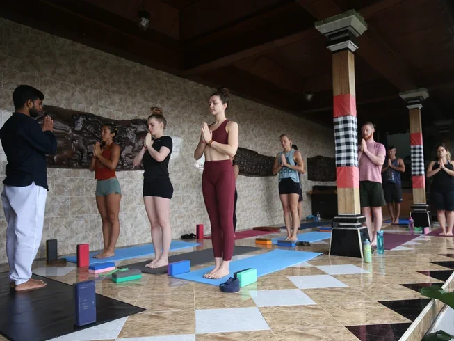 21 Day 200-Hour Ashtanga Vinyasa Yoga Teacher Training in Bali by Rishikesh Vinyasa Yoga School17.webp