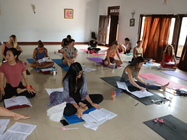 24 Day 200-Hour Ashtanga Vinyasa Flow Hatha YTTC with Yin and Massage Learning session in Ubud Bali by Rishikesh Vinyasa Yoga School14.webp