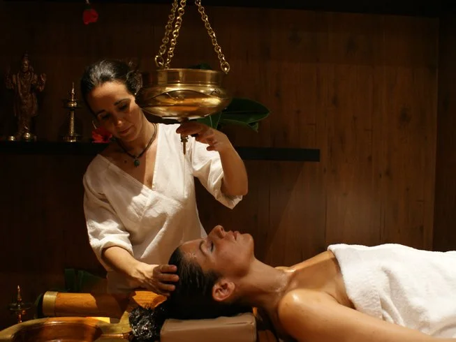 14 Day Ayurvedic Abhyangam Massage Complete Course Program In Alicante, Spain1.webp